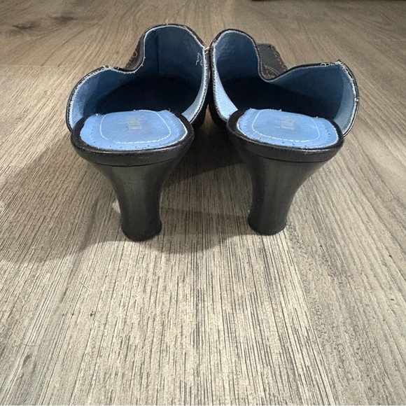 Indigo by Clarks Western Boot Style Slip on Heels Black Leather Sz 8M Pointed - Picture 4 of 10